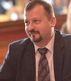 Автор "Богдан Тихолоз" Богдан Тихолоз