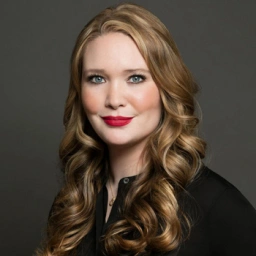 Сара Дж. Маас