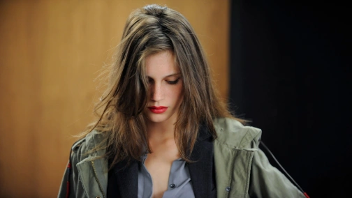 Молода и прекрасна