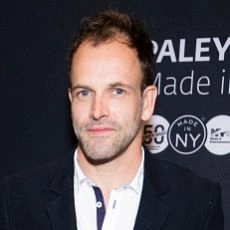 Jonny Lee Miller