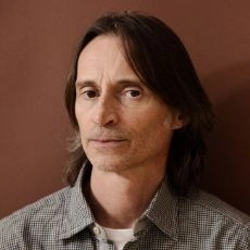 Robert Carlyle