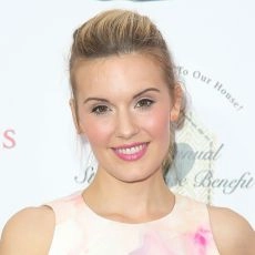 Maggie Grace