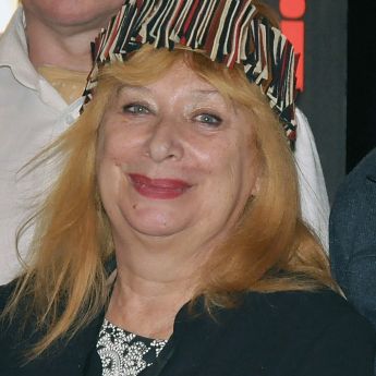 Inge Maux