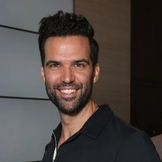Benjamin Ayres