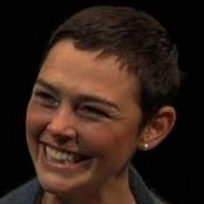 Tinarie Van Wyk-Loots