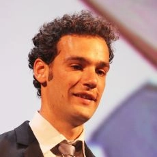 Yoav Donat