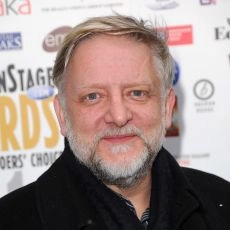 Simon Russell Beale