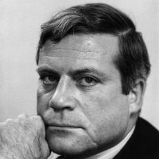 Oliver Reed