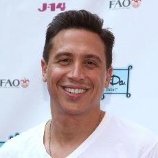 Erik Palladino