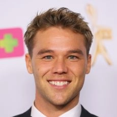 Lincoln Lewis