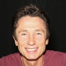 Dominic Keating