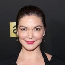 Laura Harring