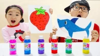 Boram and Konan paint with pinkpong paint toy