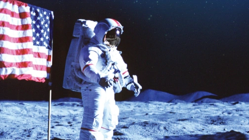 Із Землі на Місяць